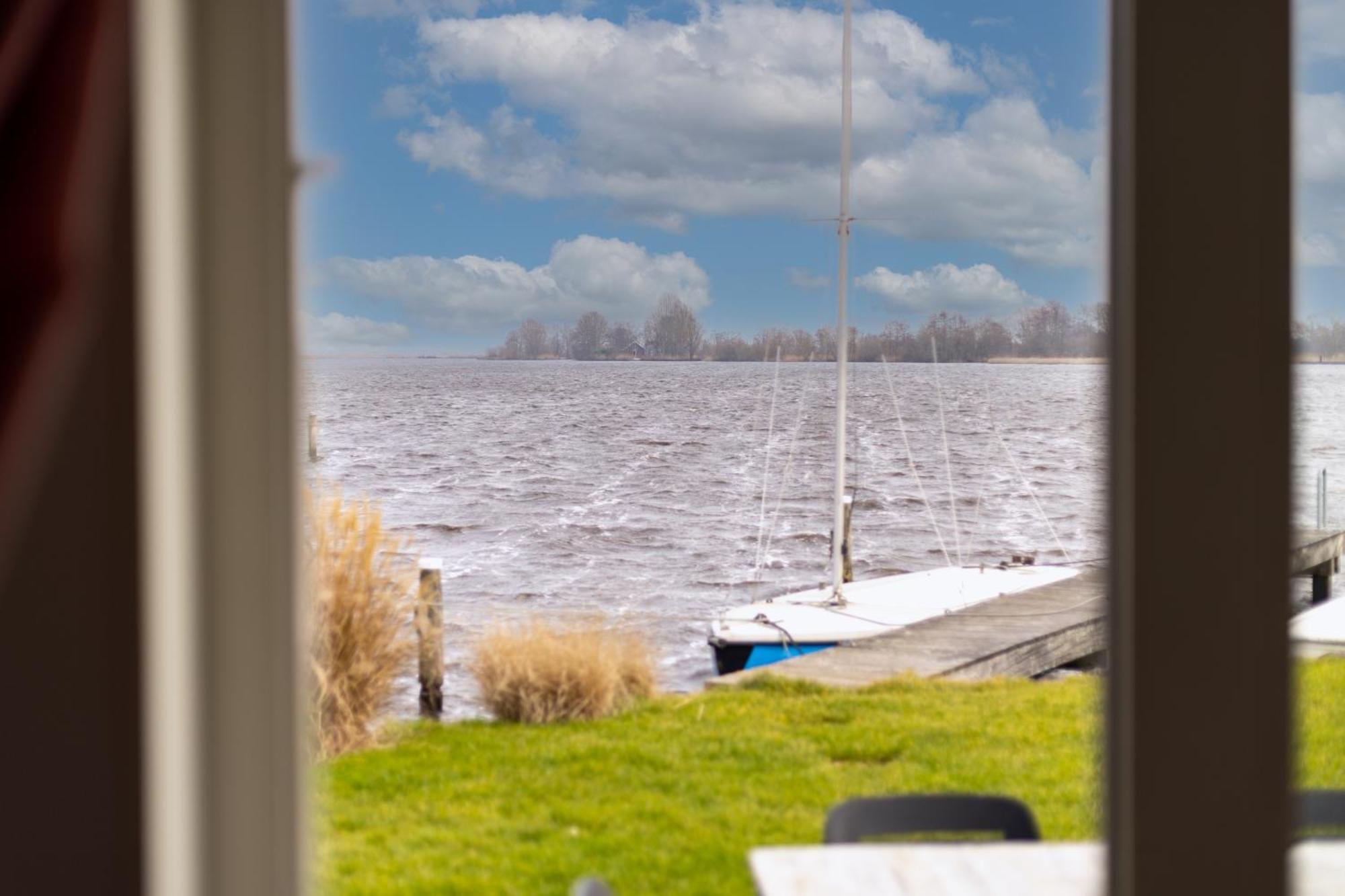 Waterpark Oan 'E Poel Bij Sneekermeer Terherne Eksteriør bilde